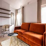 Studio In The Heart Of Paris Montmartre