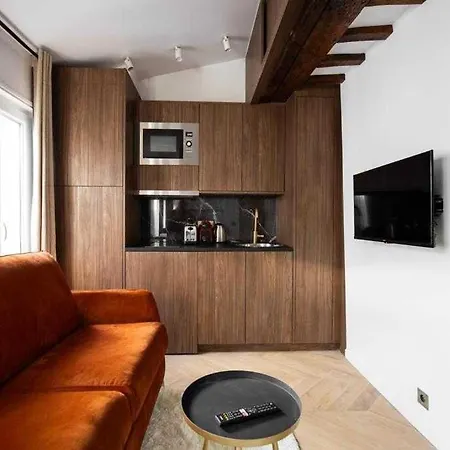 Studio In The Heart Of Montmartre Appartamento Parigi